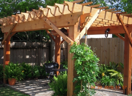 University-Place-Pergola-3