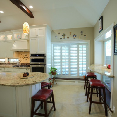 Katy kitchen breakfast bar